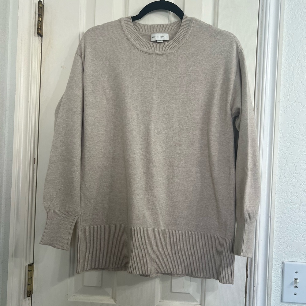 Free Assembly tab tunic sweater